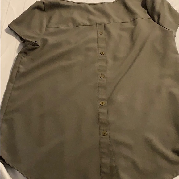 Cute olive blouse - Picture 2 of 2